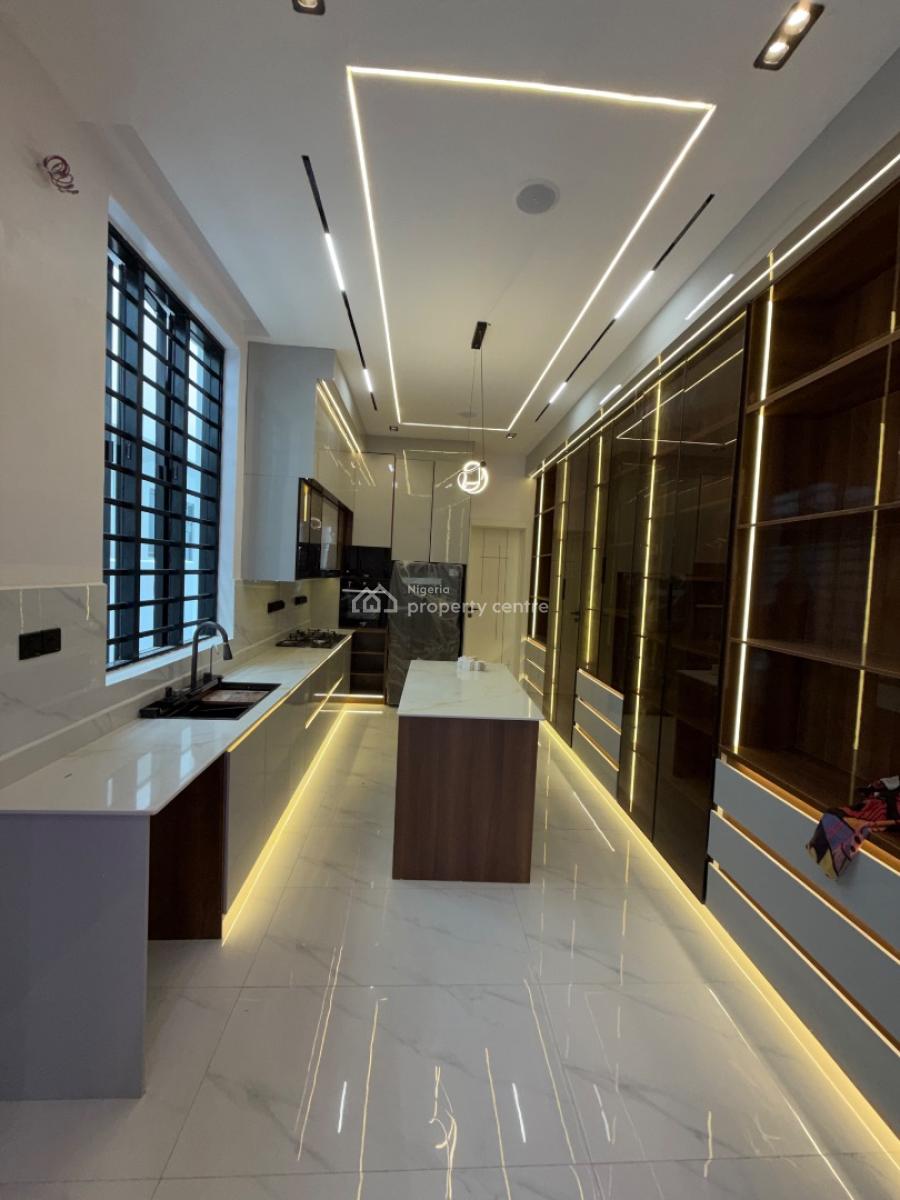 Spacious 5 Bedroom Fully Detached House with Pool, Ikota, Lekki, Lagos, Detached Duplex for Sale