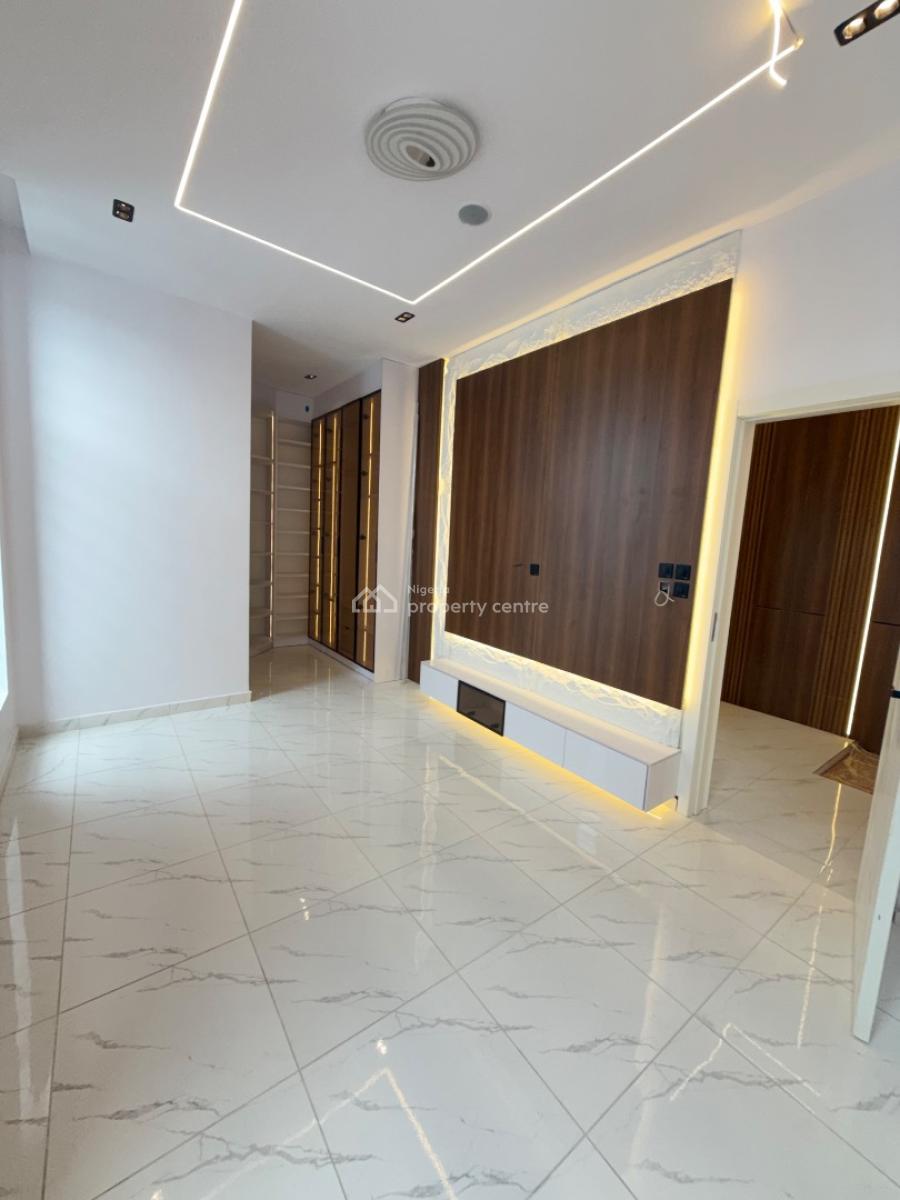 Spacious 5 Bedroom Fully Detached House with Pool, Ikota, Lekki, Lagos, Detached Duplex for Sale