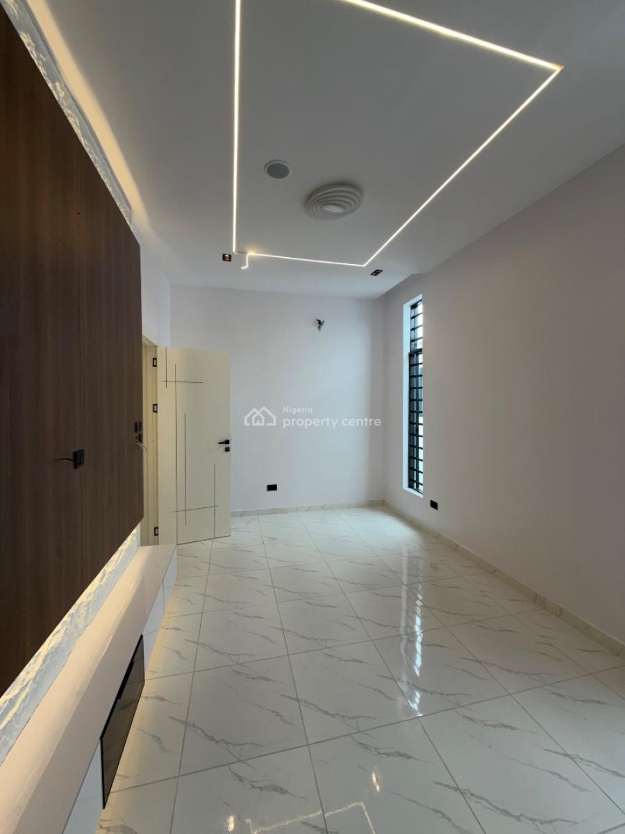 Spacious 5 Bedroom Fully Detached House with Pool, Ikota, Lekki, Lagos, Detached Duplex for Sale