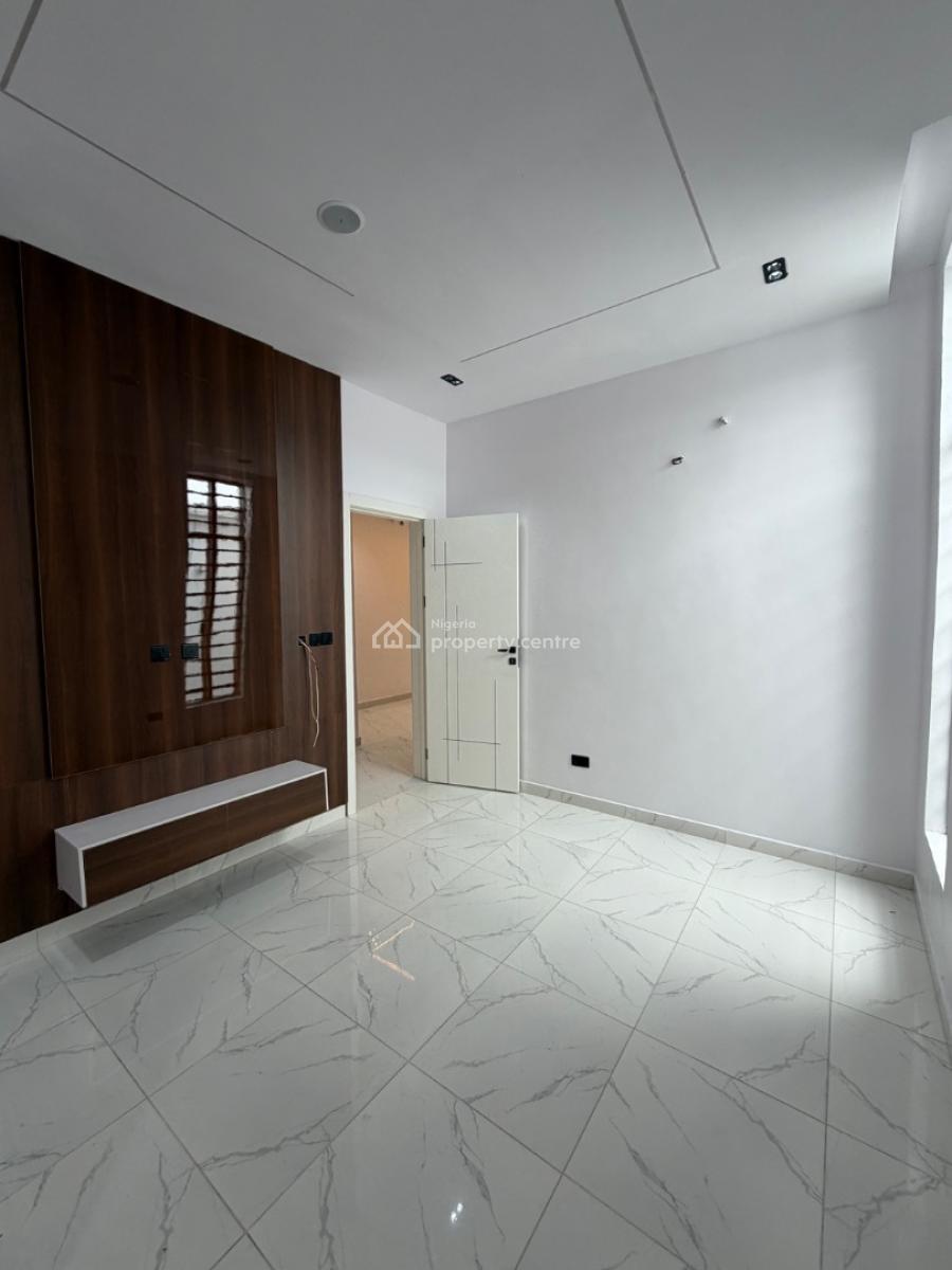 Spacious 5 Bedroom Fully Detached House with Pool, Ikota, Lekki, Lagos, Detached Duplex for Sale