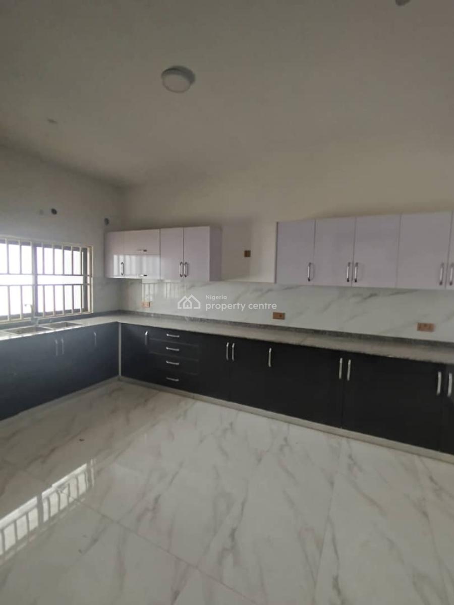 Newly Built Spacious 5 Bedroom Terraced Duplex with Bq., Jahi, Abuja, Terraced Duplex for Rent