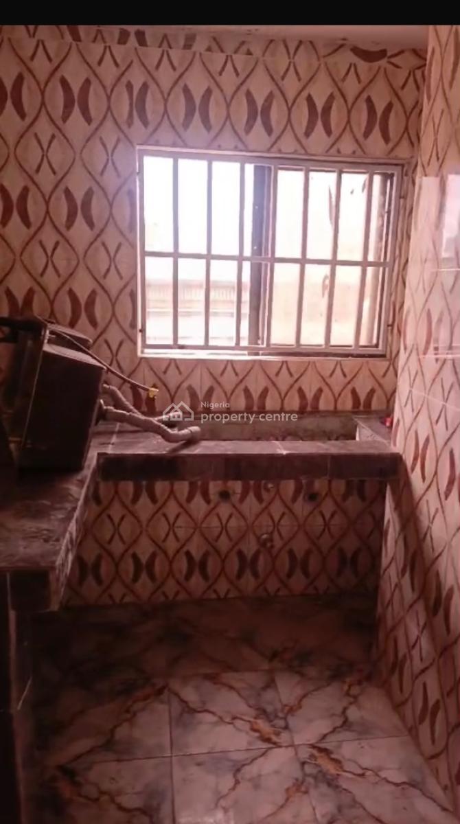 Newly Refurbished 2 Bedroom Flat with Rooms En-suite, Iponri, Surulere, Lagos, Flat / Apartment for Rent