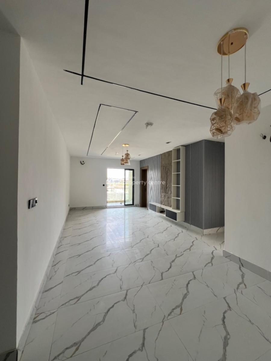 Contemporary 2 Bedroom Apartment with Bq, Lekki Phase 1, Lekki, Lagos, Flat / Apartment for Sale