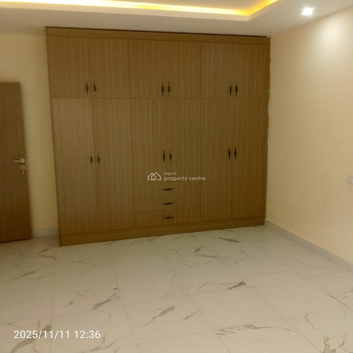 Beautiful 3 Bedroom Flat with Bq, Glover, Ikoyi, Lagos, Flat / Apartment for Rent