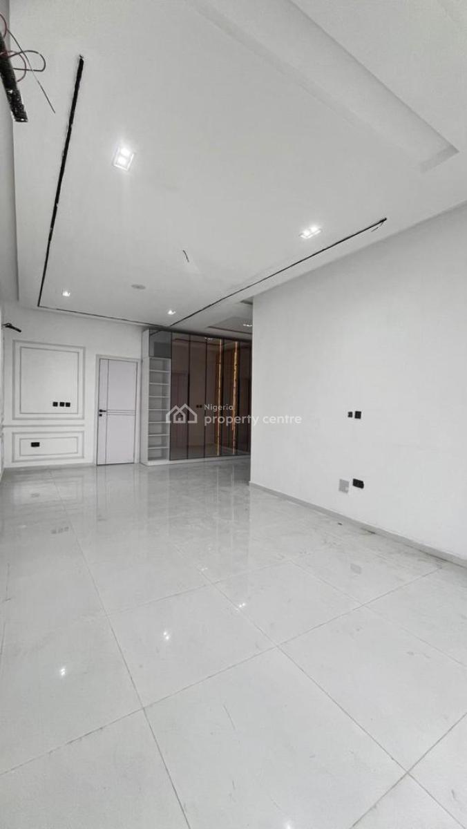 Capacious 5 Bedroom with Bq, Chevron Toll Gate, Ilasan, Lekki, Lagos, Detached Duplex for Sale