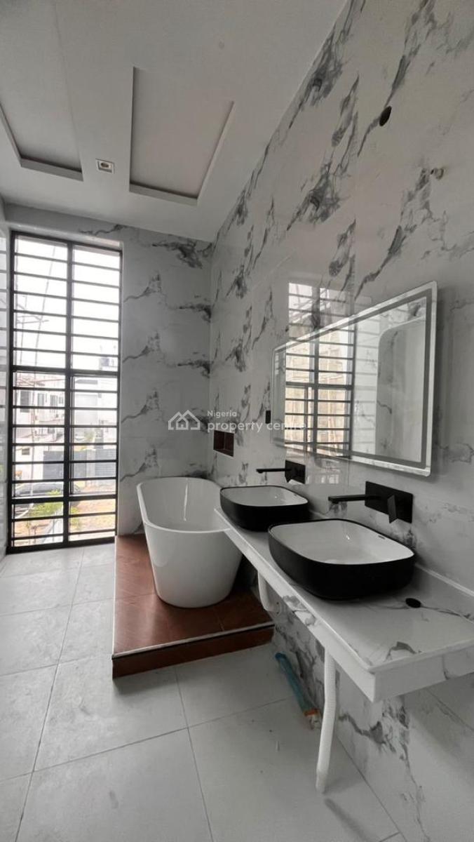 Capacious 5 Bedroom with Bq, Chevron Toll Gate, Ilasan, Lekki, Lagos, Detached Duplex for Sale