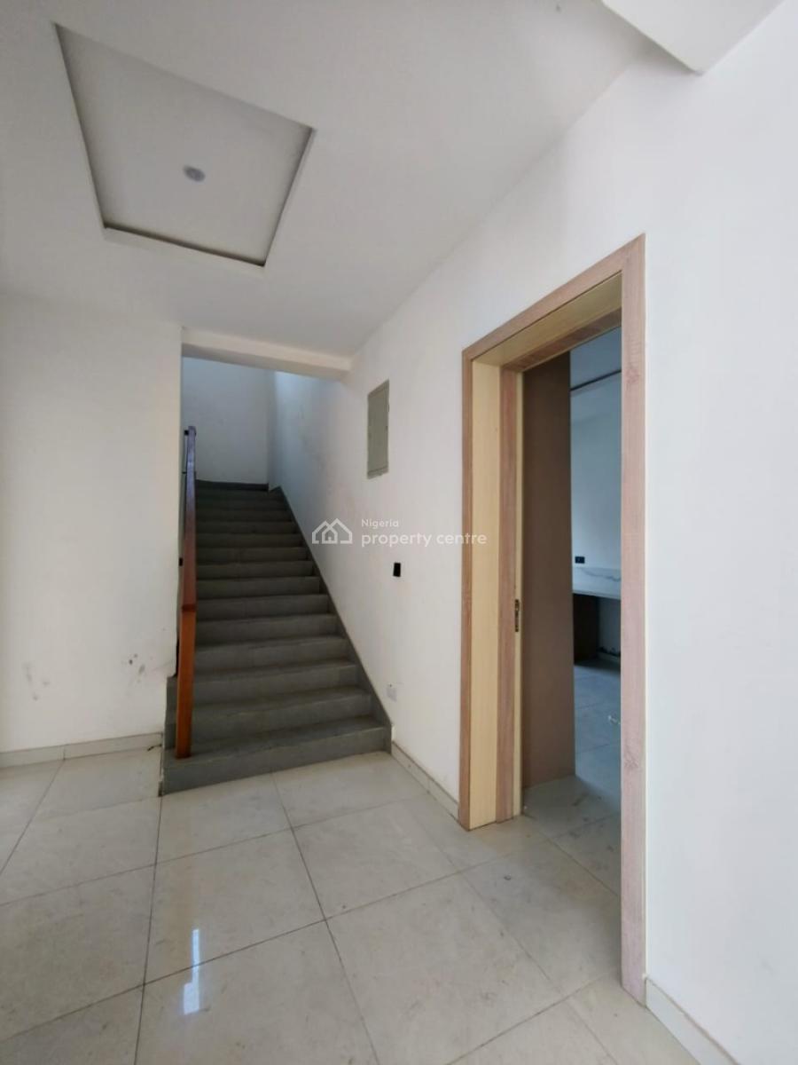 Brand New Contemporary 4 Bedroom Maisonette with Bq., Lekki Phase 1, Lekki, Lagos, House for Rent
