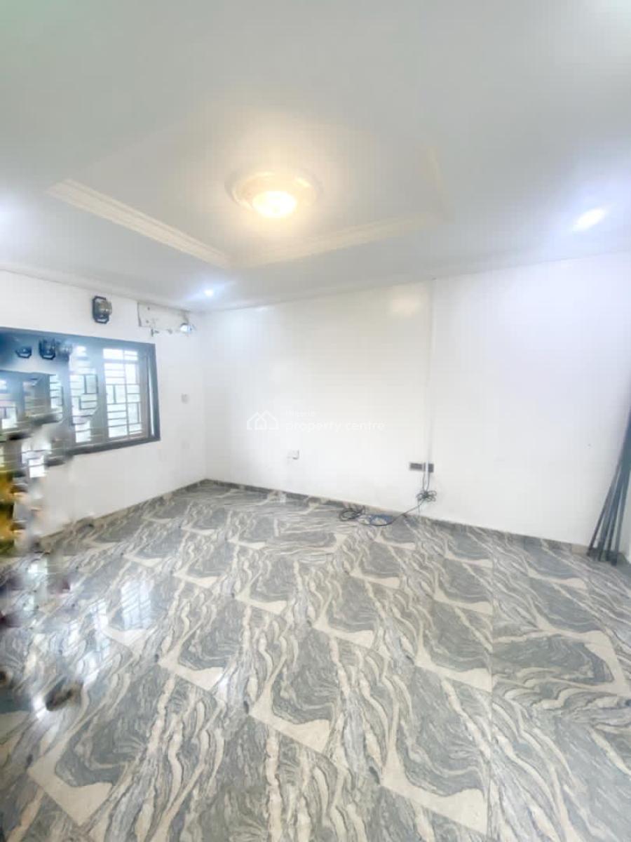 Fantastic 2 Bedroom Apartment, Gra Phase 1, Magodo, Lagos, House for Rent