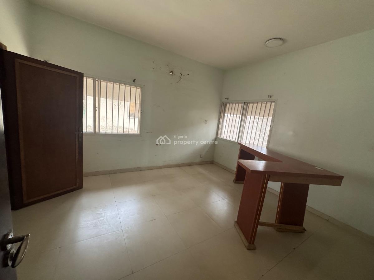 a Self Serviced 196sqm Office Space, Victoria Island (vi), Lagos, Office Space for Rent