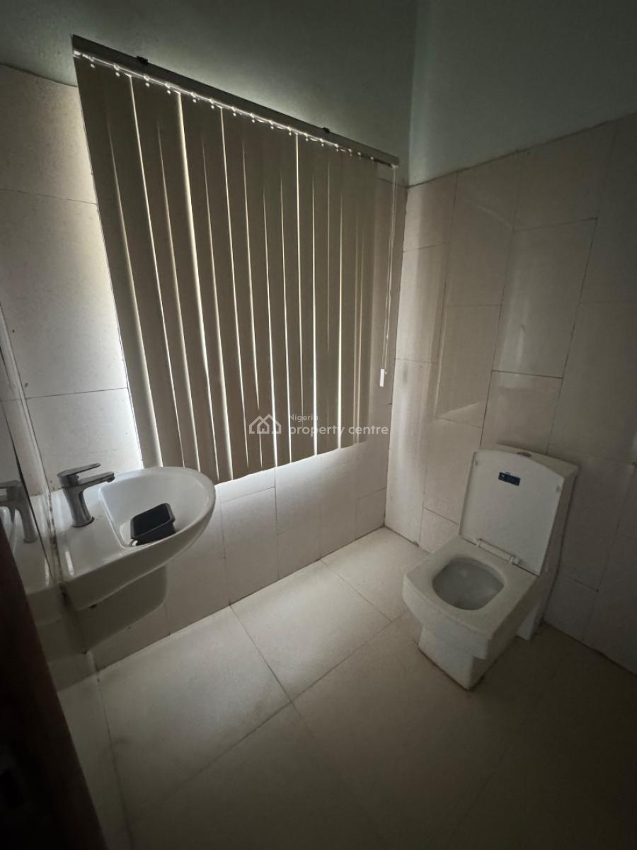 a Self Serviced 196sqm Office Space, Victoria Island (vi), Lagos, Office Space for Rent