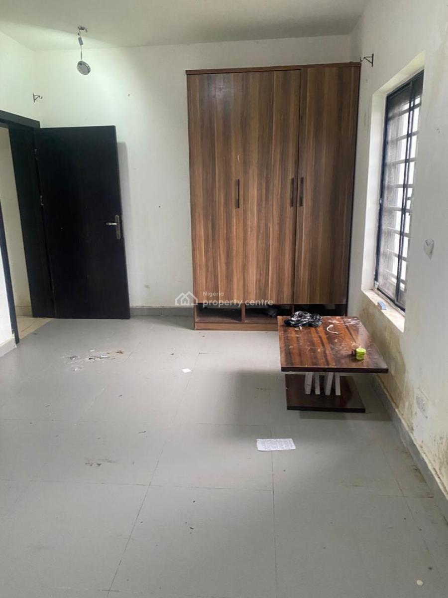 Tastefully Built and Well Maintained 2 Bedroom Apartment, Ajah, Lagos, Flat / Apartment for Rent
