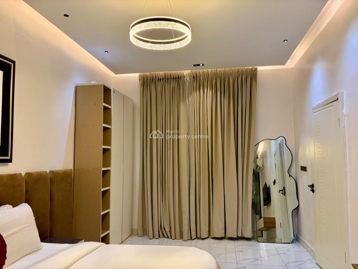 a Stylish 1-bedroom Apartment, 6a, Wale Hammed , Chevron Bera Estate, Lekki, Lagos, Mini Flat (room and Parlour) Short Let