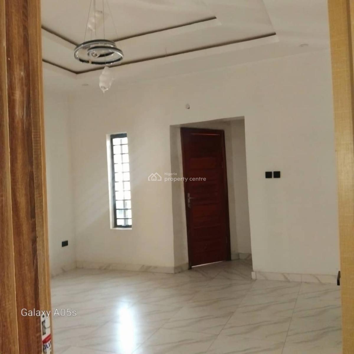 Spacious 4 Bedroom Terraced Duplex in a Secured Estate, Orchid, Lekki, Lagos, Terraced Duplex for Rent