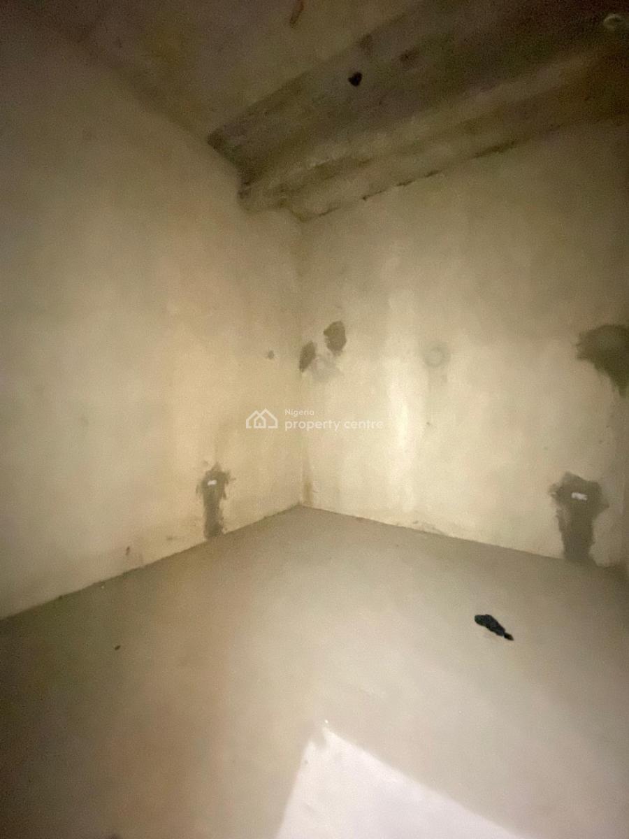 Move Into a Pristine 6 Bedroom Fully Detached with Bq, Lekki Phase 1, Lekki, Lagos, Detached Duplex for Sale