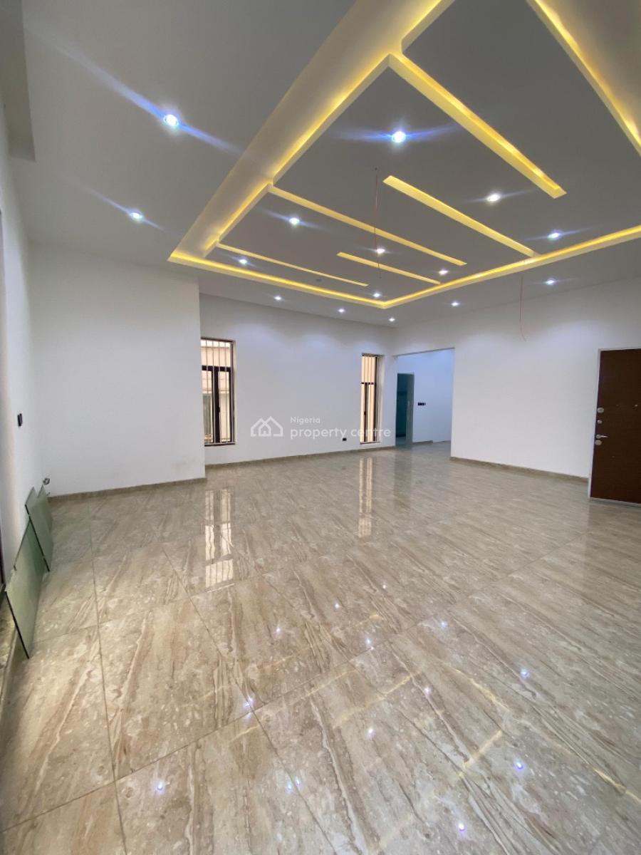 Move Into a Pristine 6 Bedroom Fully Detached with Bq, Lekki Phase 1, Lekki, Lagos, Detached Duplex for Sale