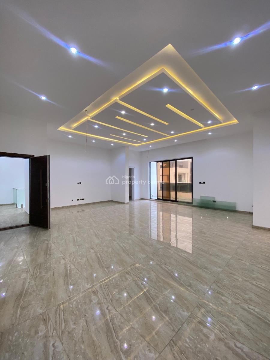 Move Into a Pristine 6 Bedroom Fully Detached with Bq, Lekki Phase 1, Lekki, Lagos, Detached Duplex for Sale