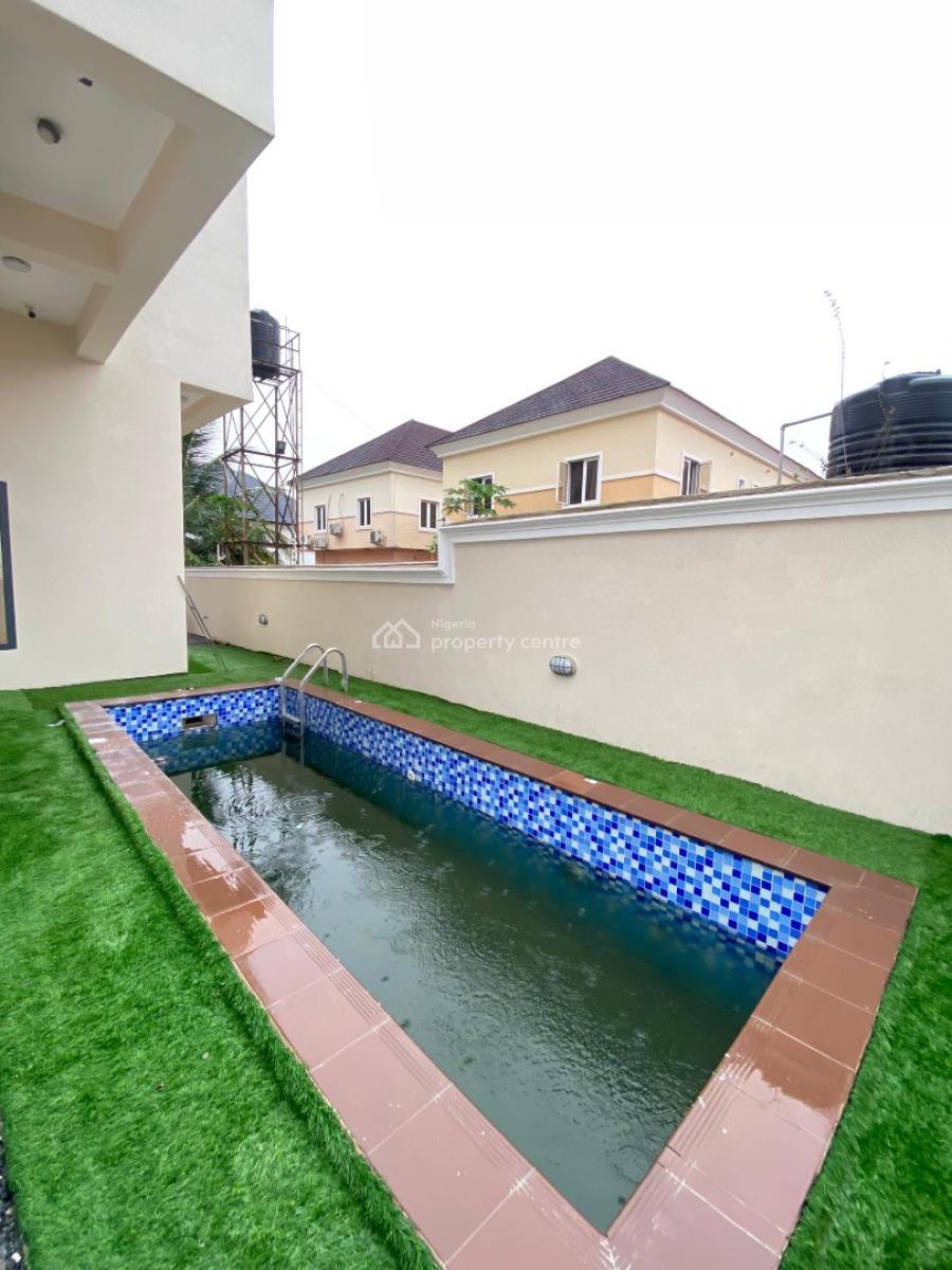Move Into a Pristine 6 Bedroom Fully Detached with Bq, Lekki Phase 1, Lekki, Lagos, Detached Duplex for Sale