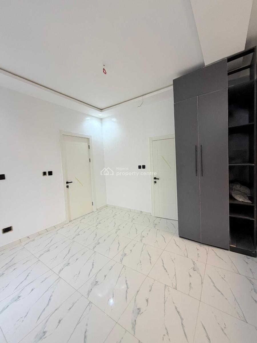 Heart Warming 4 Bedroom Semi Detached, Lekki Phase 1, Lekki, Lagos, Semi-detached Duplex for Sale