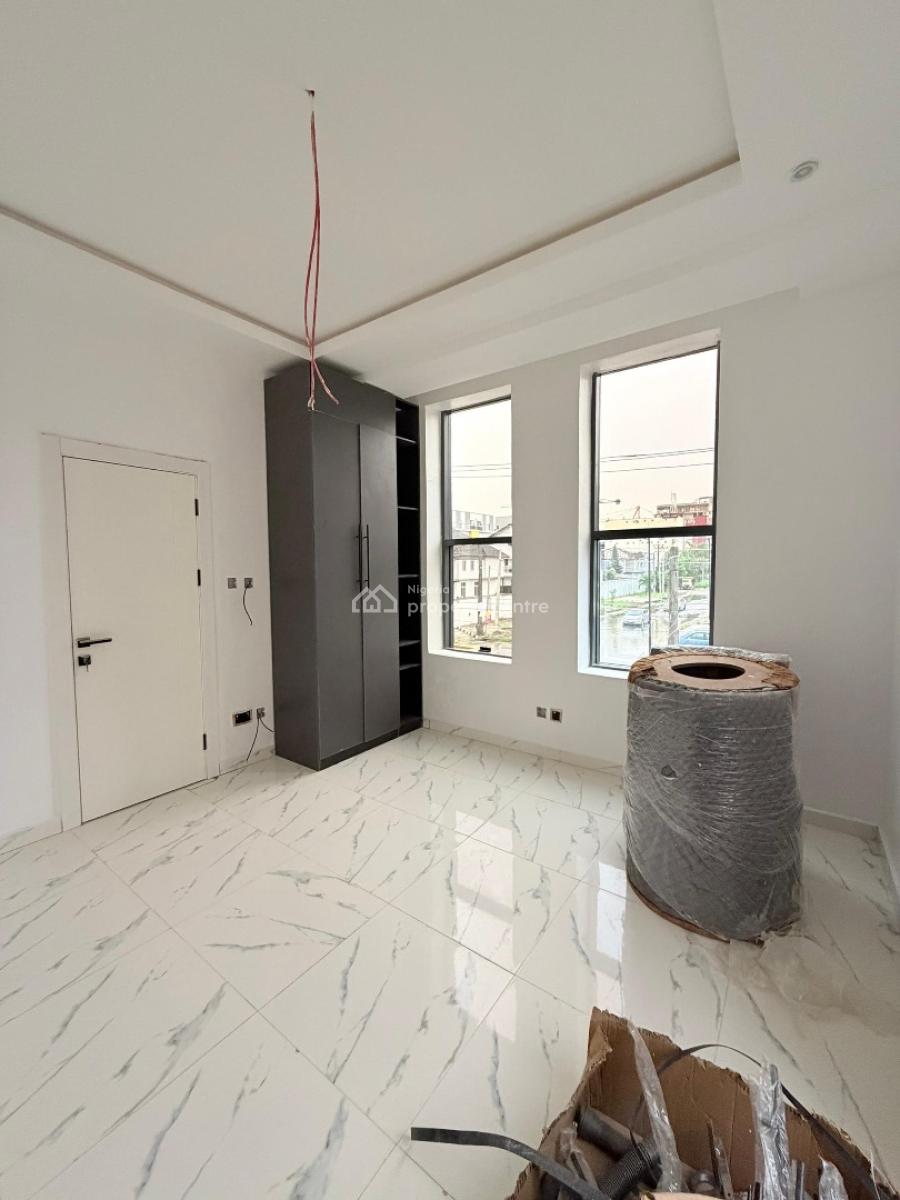 Heart Warming 4 Bedroom Semi Detached, Lekki Phase 1, Lekki, Lagos, Semi-detached Duplex for Sale