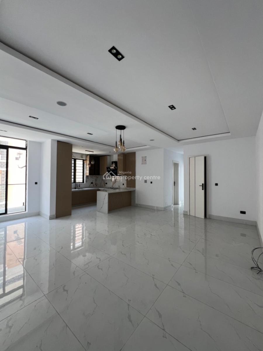 Contemporary 2 Bedrooms Apartment, Lekki Phase 1, Lekki, Lagos, Flat / Apartment for Sale