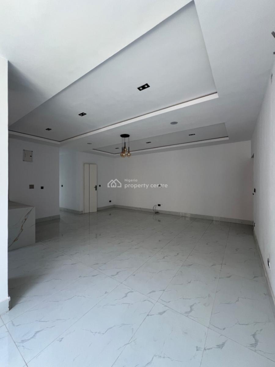 Contemporary 2 Bedrooms Apartment, Lekki Phase 1, Lekki, Lagos, Flat / Apartment for Sale