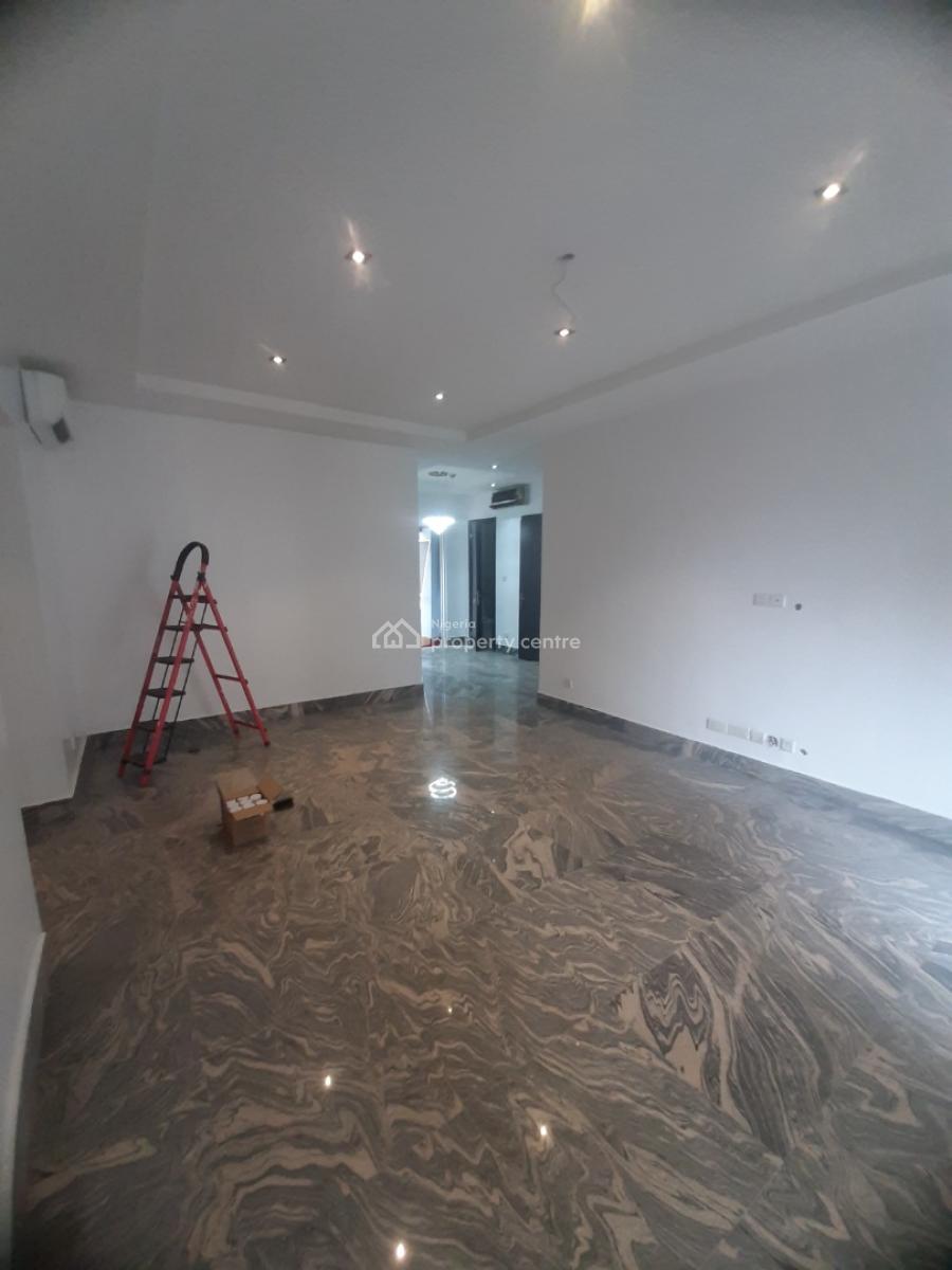 Serviced with 24 Hours Power Supply 3 Bedroom Ensuite Flat with Fully Fitted Kitchen, Lekki Phase 1, Lekki, Lagos, Flat / Apartment for Rent