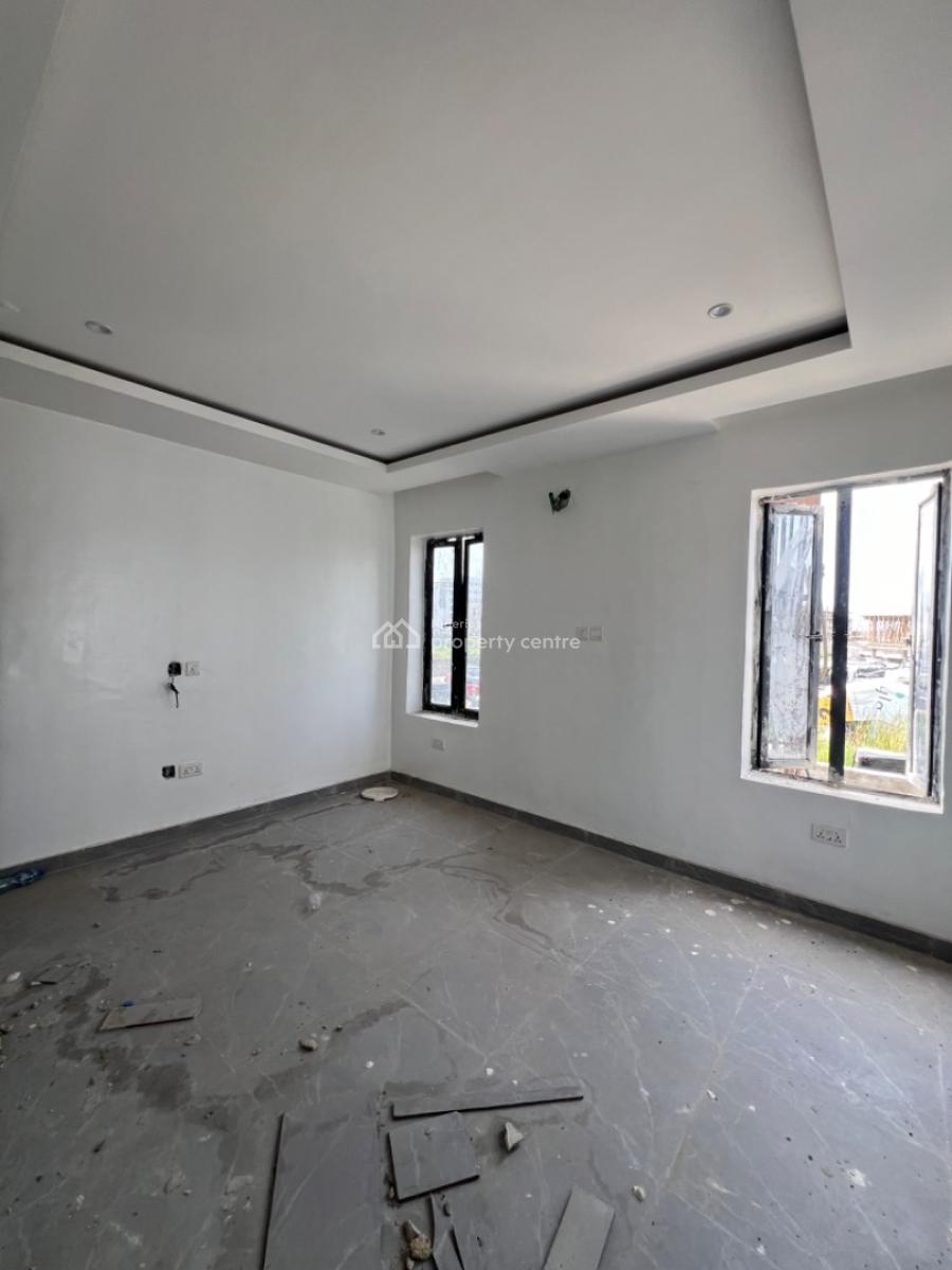 Contemporary 3 Bedroom Apartment, Lekki Phase 1, Lekki, Lagos, Flat / Apartment for Sale