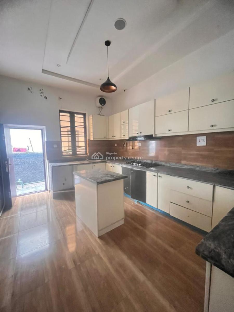 Lovely  4 Bedroom Semi-detached Duplex with a Bq, Orchid Road, Lekki Expressway, Lekki, Lagos, Semi-detached Duplex for Rent