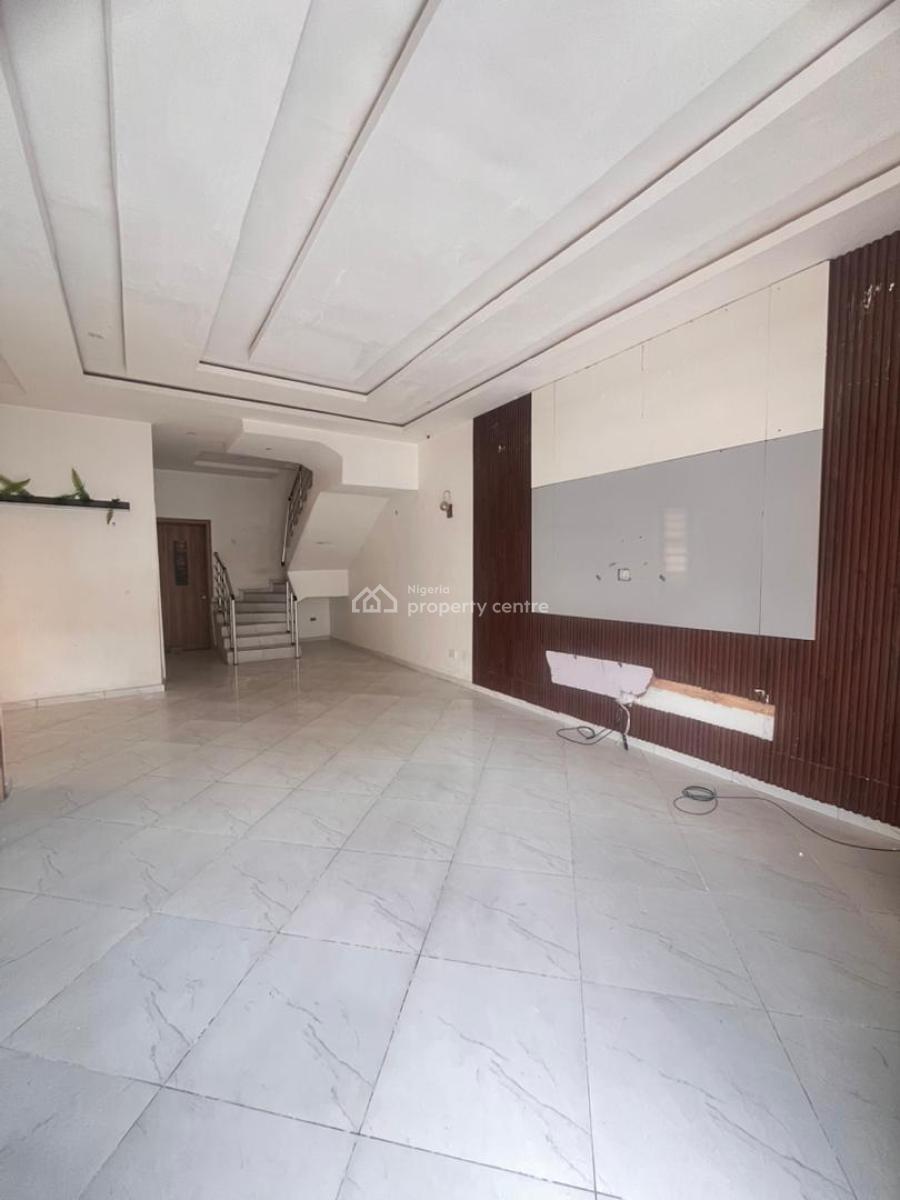 Lovely  4 Bedroom Semi-detached Duplex with a Bq, Orchid Road, Lekki Expressway, Lekki, Lagos, Semi-detached Duplex for Rent