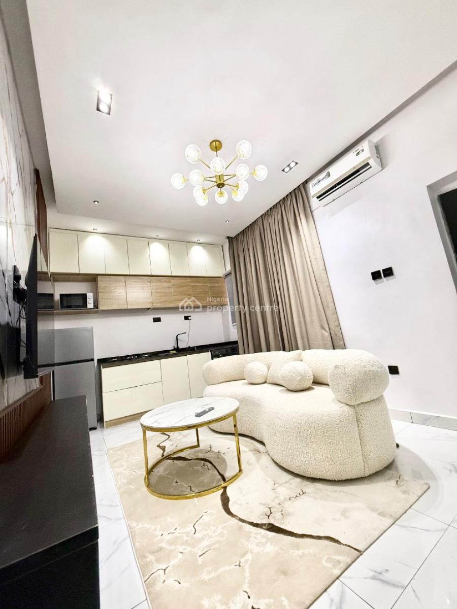 Luxury 1-bedroom Apartment, 6a, Wale Hammed , Chevron Bera Estate, Lekki, Lagos, Mini Flat (room and Parlour) Short Let