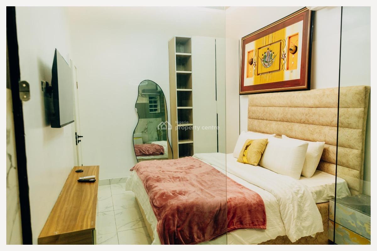 Luxury 1-bedroom Apartment, 6a, Wale Hammed , Chevron Bera Estate, Lekki, Lagos, Mini Flat (room and Parlour) Short Let