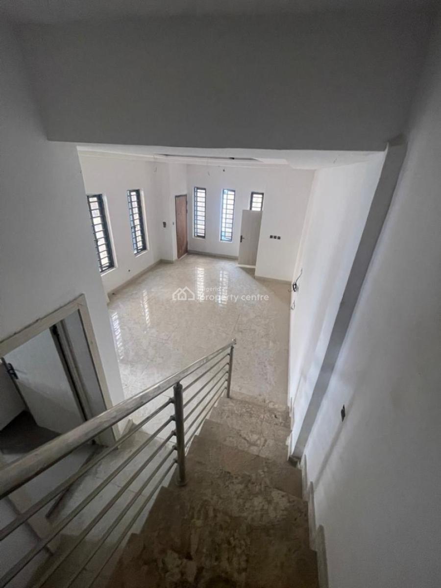 4 Bedroom Semi Detached with Bq, Vgc, Lekki, Lagos, Semi-detached Duplex for Sale