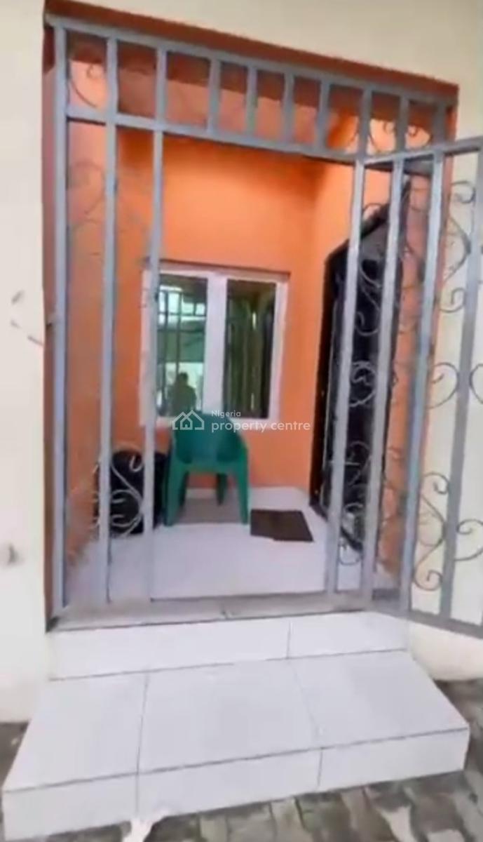 Spacious 3 Bedrooms Terrace Serviced Duplex House, Paradise 2 Estate Chevron Alternative Route, Lekki, Lagos, Terraced Duplex for Sale