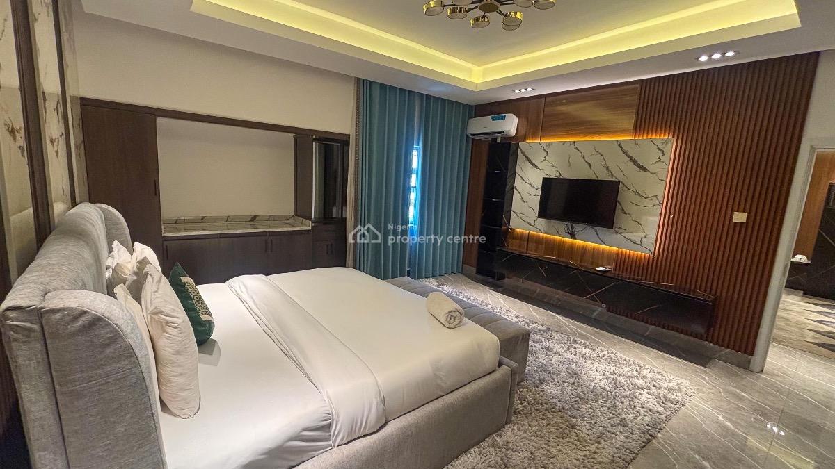 Luxury 1-bedroom Apartment with Swimming Pool, Bar and Restaurant, Macdonald Road, Ikoyi, Lagos, Mini Flat (room and Parlour) Short Let