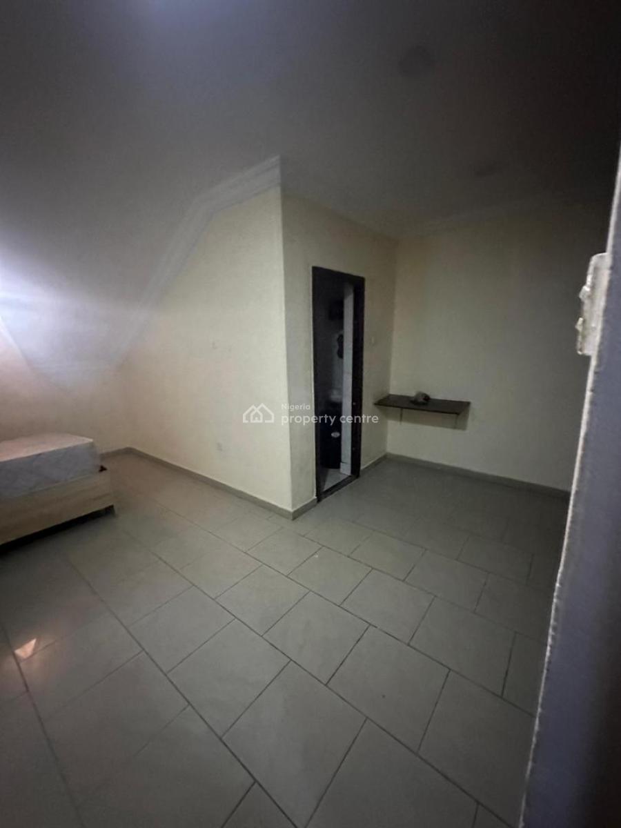 Nice 3 Bedrooms Apartment, Lekki Phase 1, Lekki, Lagos, Flat / Apartment for Sale