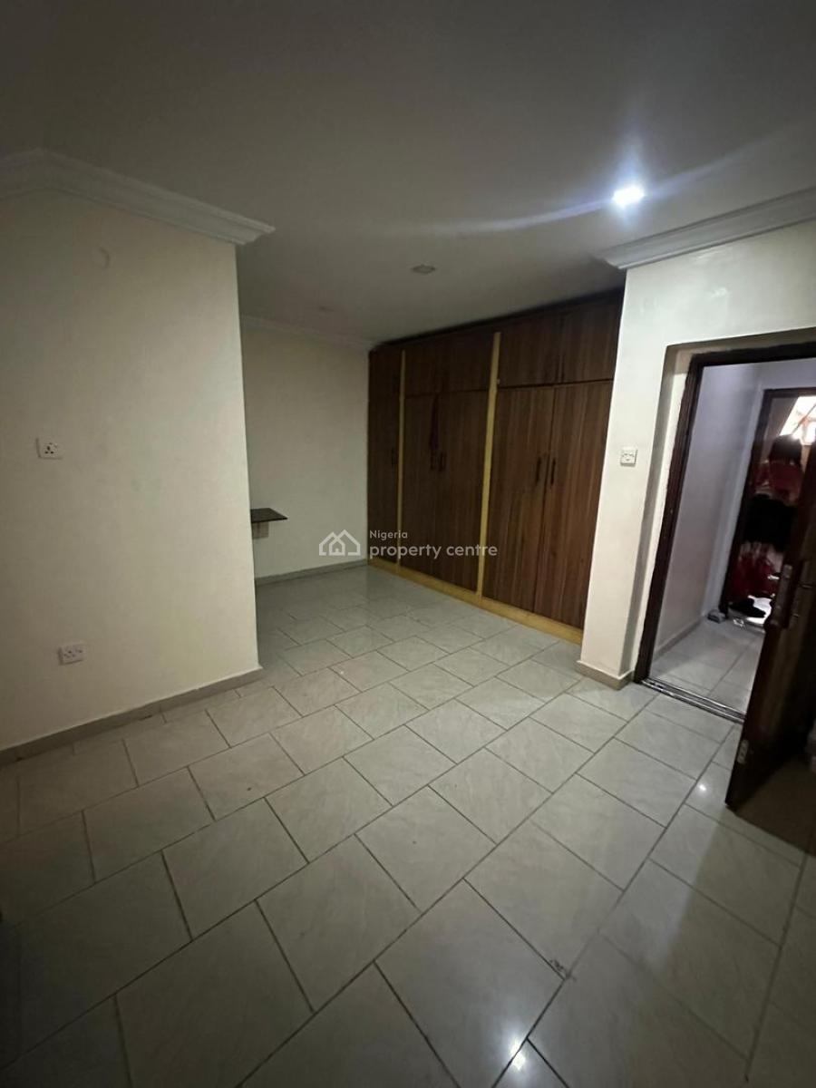 Nice 3 Bedrooms Apartment, Lekki Phase 1, Lekki, Lagos, Flat / Apartment for Sale