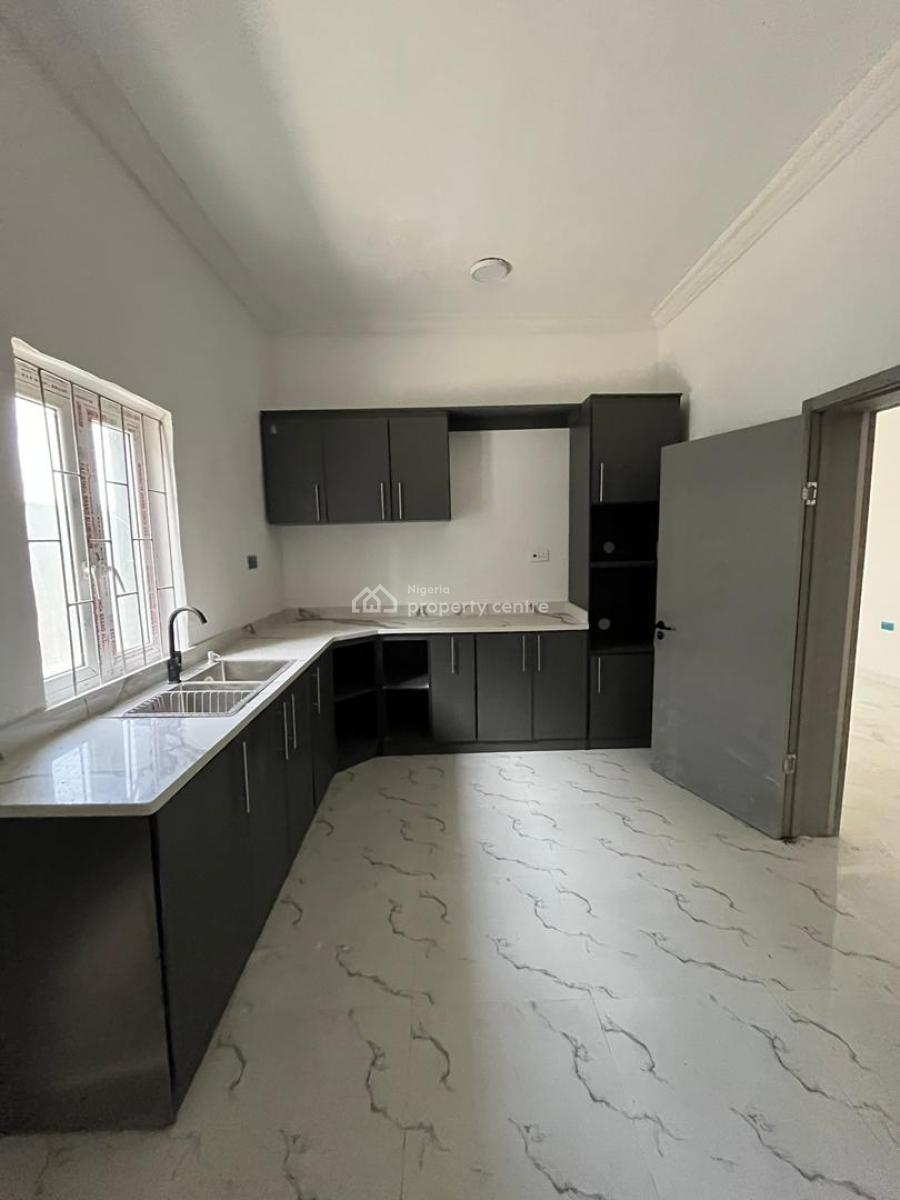 4 Bedroom Semi Detached Duplex with Bq, George Bassey Close, Lekki, Lagos, Semi-detached Duplex for Sale