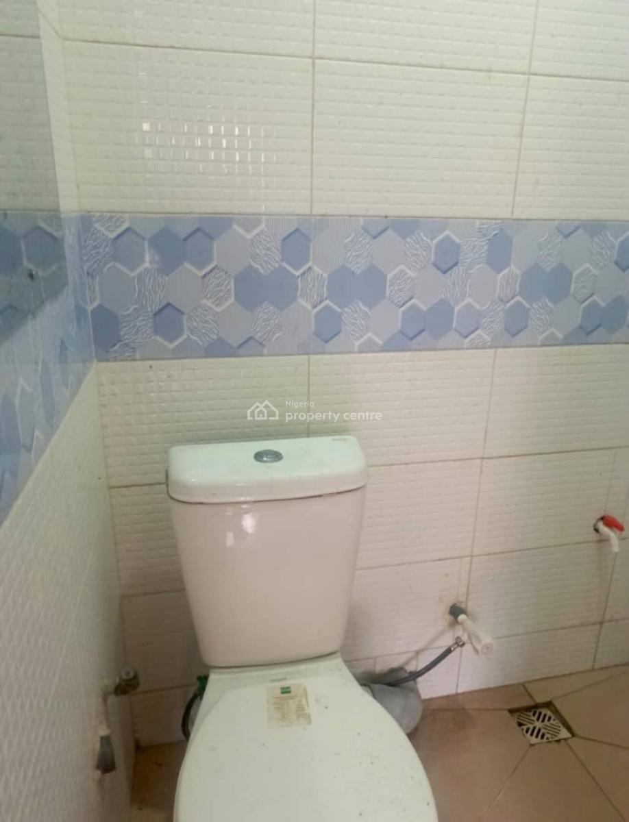 Exquisite Spacious 3 Bedroom Apartment in a Secure Estate, Lekki Phase 1, Lekki, Lagos, Flat / Apartment for Rent