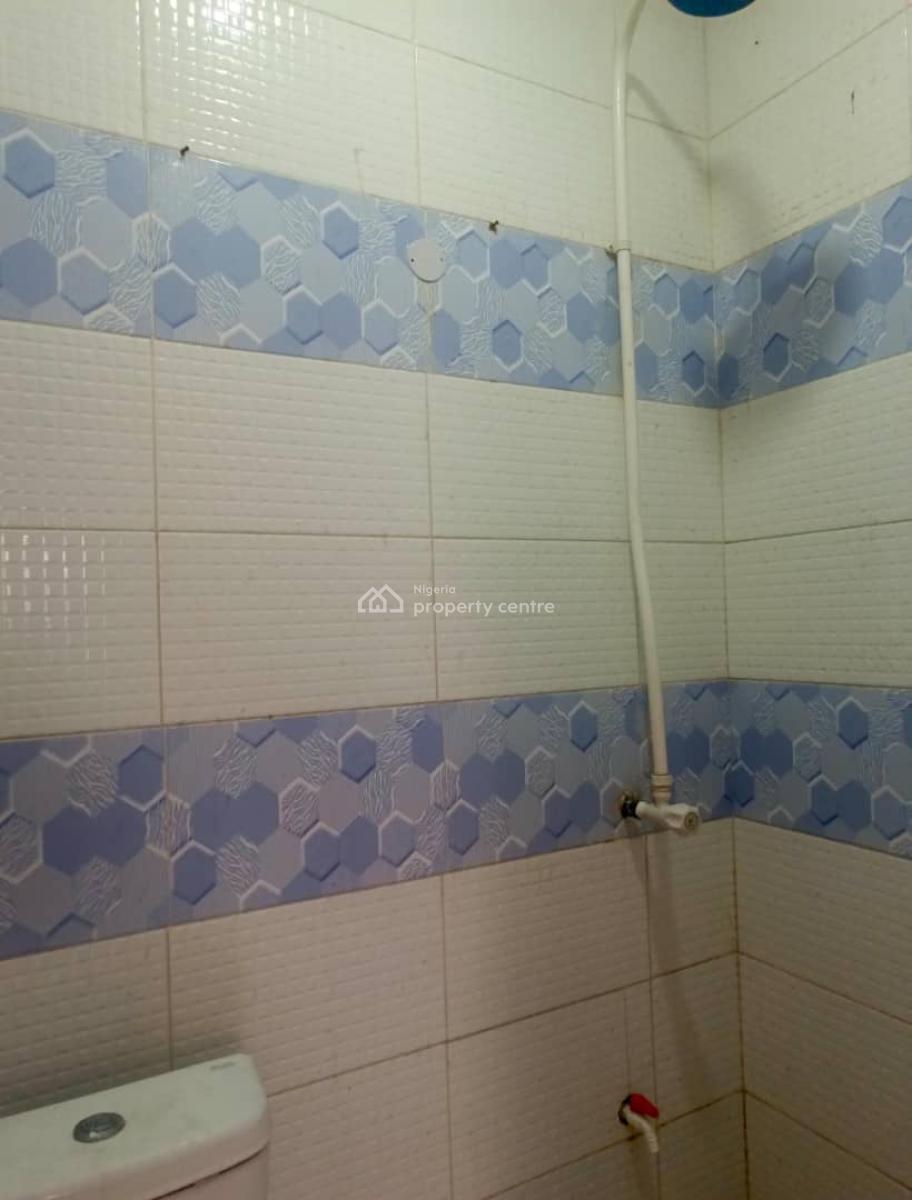 Exquisite Spacious 3 Bedroom Apartment in a Secure Estate, Lekki Phase 1, Lekki, Lagos, Flat / Apartment for Rent