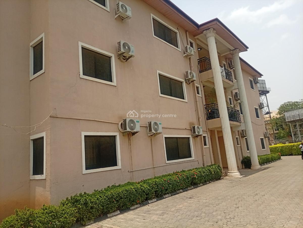 3 Bedroom Flat with a Room Bq with Acs and Generator, Wuse 2, Abuja, Flat / Apartment for Rent