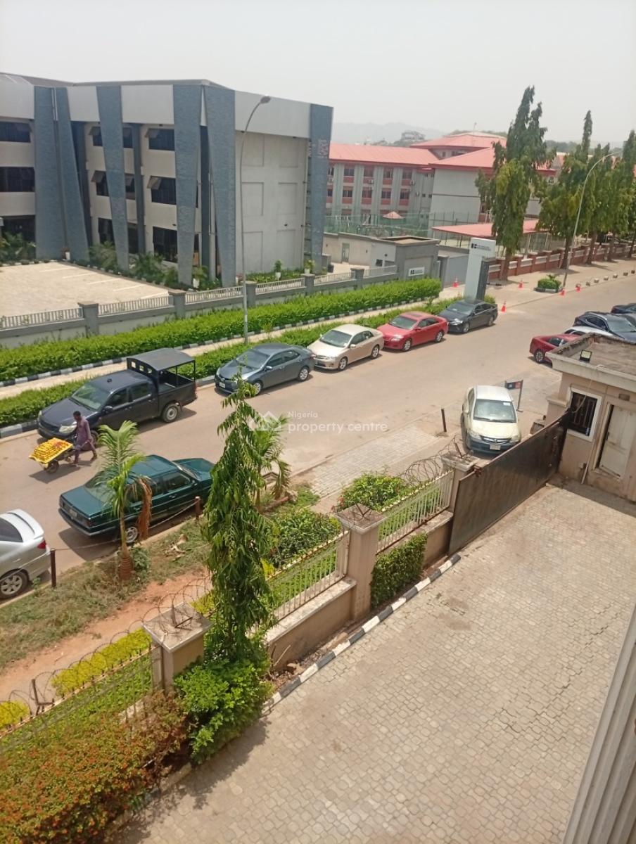 3 Bedroom Flat with a Room Bq with Acs and Generator, Wuse 2, Abuja, Flat / Apartment for Rent