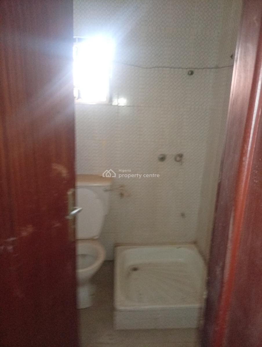 3 Bedroom Flat with a Room Bq with Acs and Generator, Wuse 2, Abuja, Flat / Apartment for Rent