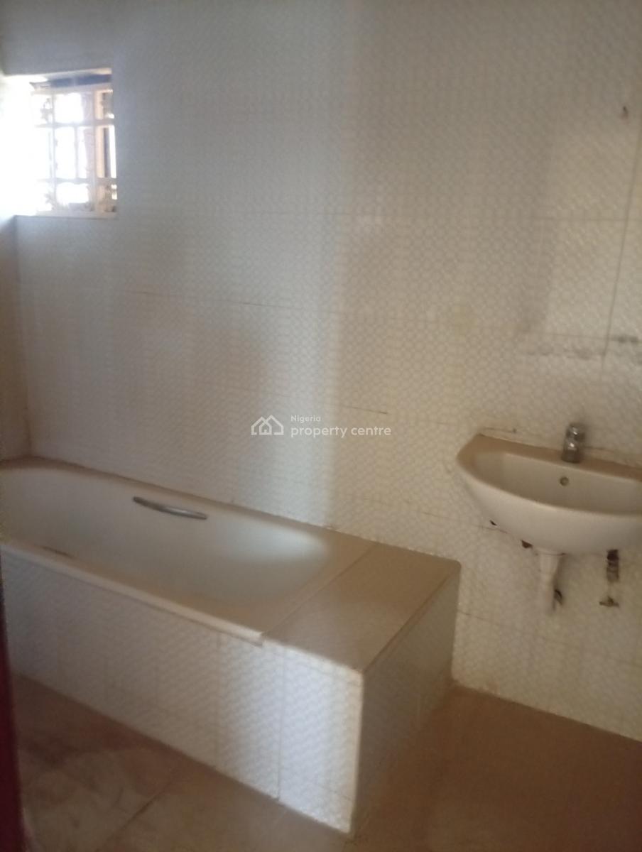 3 Bedroom Flat with a Room Bq with Acs and Generator, Wuse 2, Abuja, Flat / Apartment for Rent