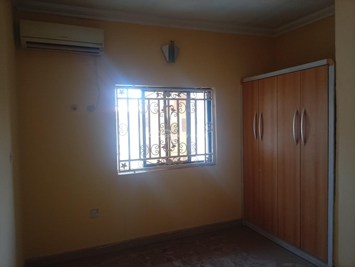 3 Bedroom Flat with a Room Bq with Acs and Generator, Wuse 2, Abuja, Flat / Apartment for Rent