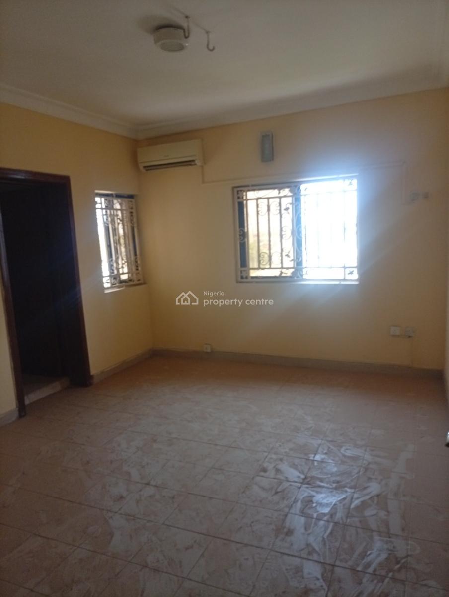 3 Bedroom Flat with a Room Bq with Acs and Generator, Wuse 2, Abuja, Flat / Apartment for Rent