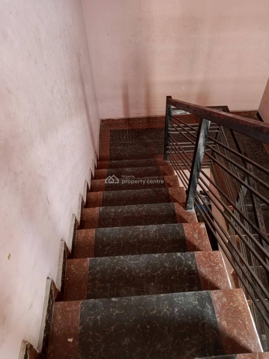 Well Renovated 3 Bedroom Flat, Bashorun Majek, Sangotedo, Ajah, Lagos, Flat / Apartment for Rent