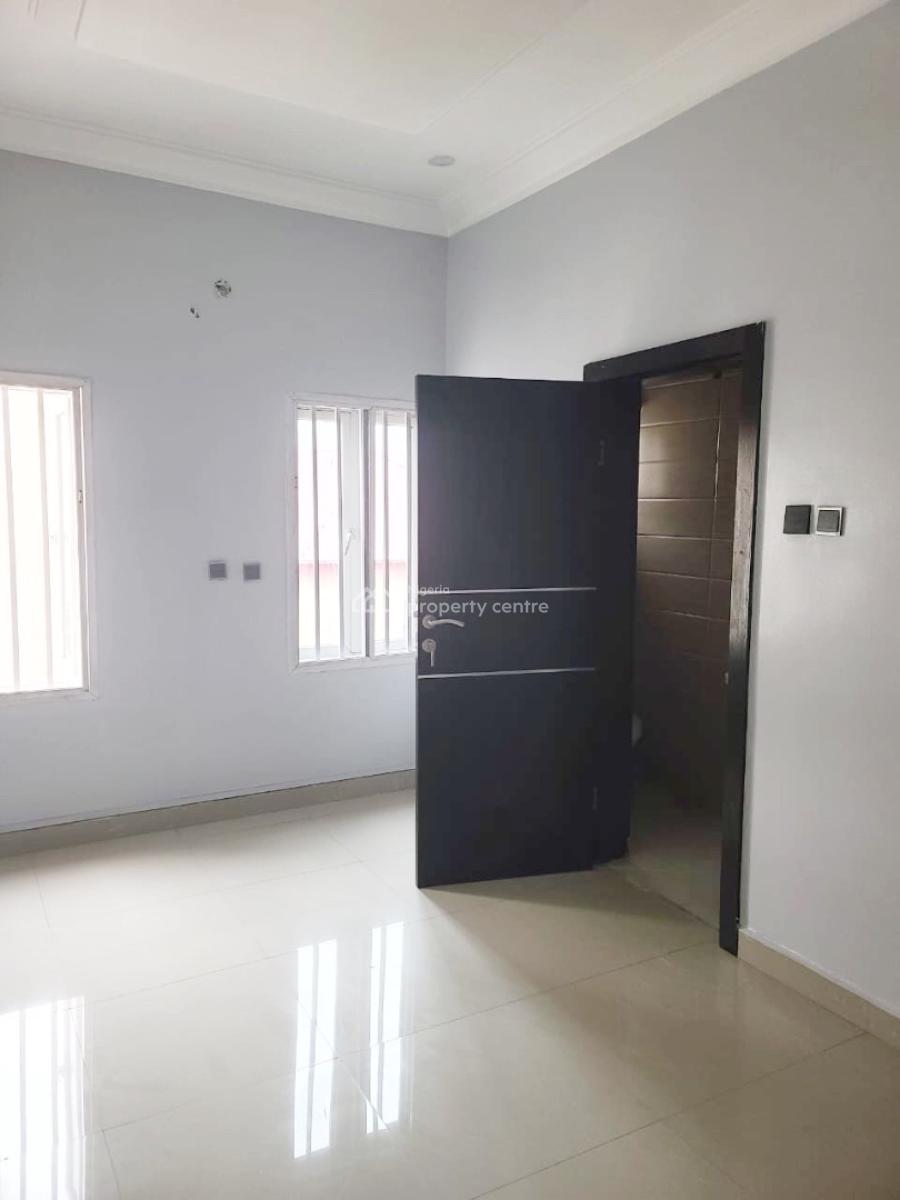 Luxury 4 Bedroom Terrace Duplex with Bq, Gra Phase 2, Magodo, Lagos, Terraced Duplex for Rent