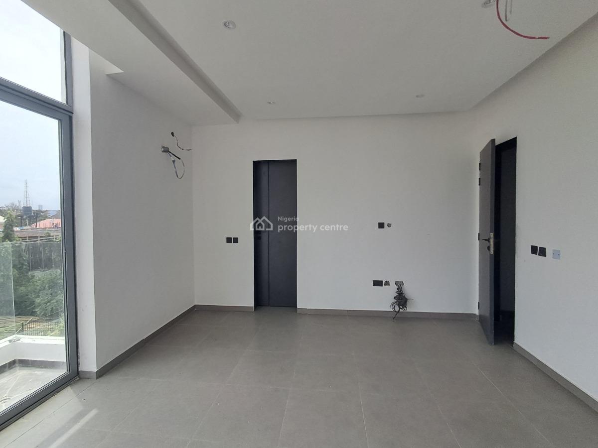 Exclusive 4 Bedroom Terrace Plus Bq in a Self Compund, Perfect for Office Space & Luxury Living, Facing Admiralty Way, Lekki Phase 1, Lekki, Lagos, Terraced Duplex for Sale
