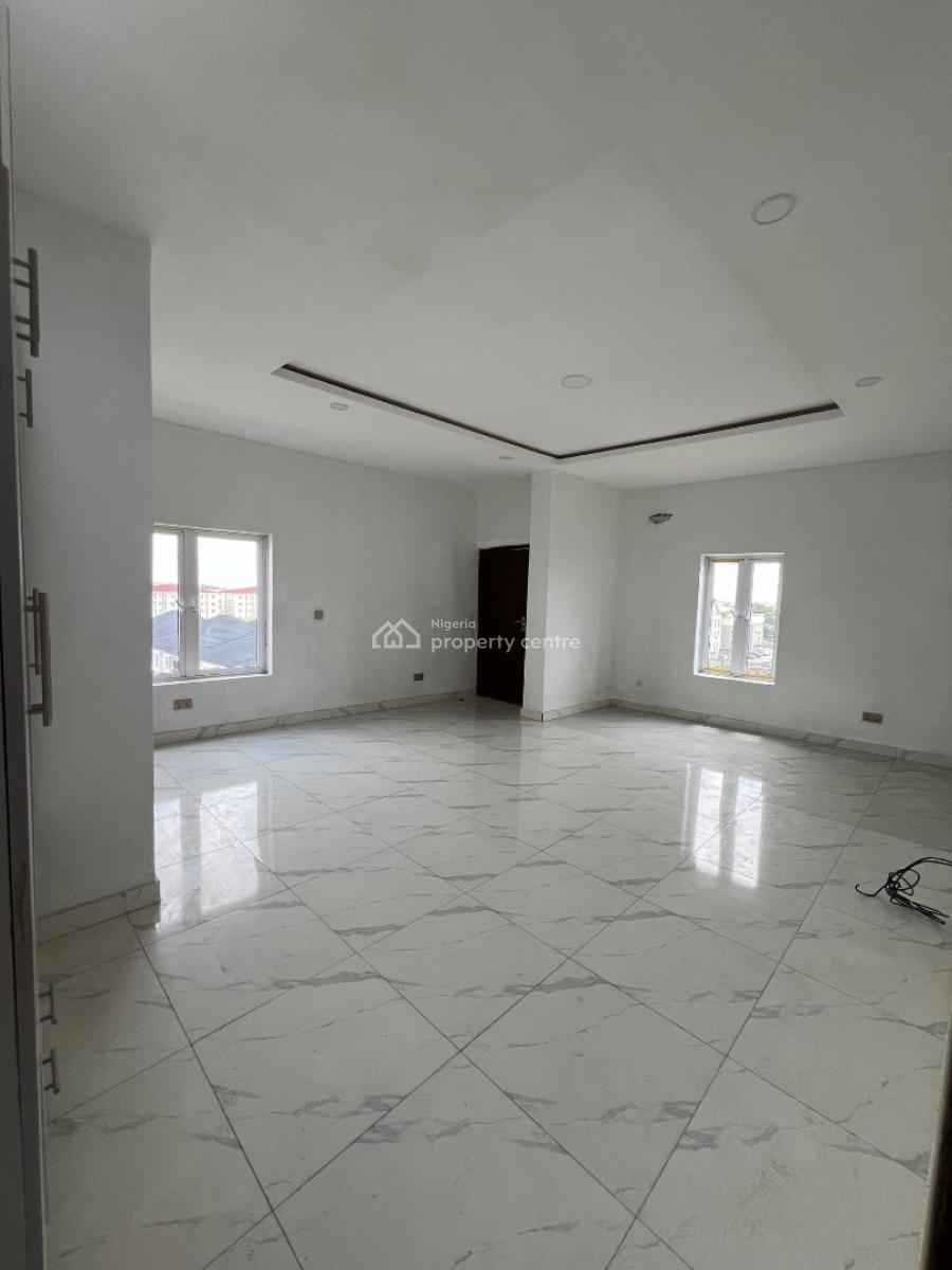 3 Bedroom Fully Serviced Apartment, Osapa, Lekki, Lagos, Flat / Apartment for Sale
