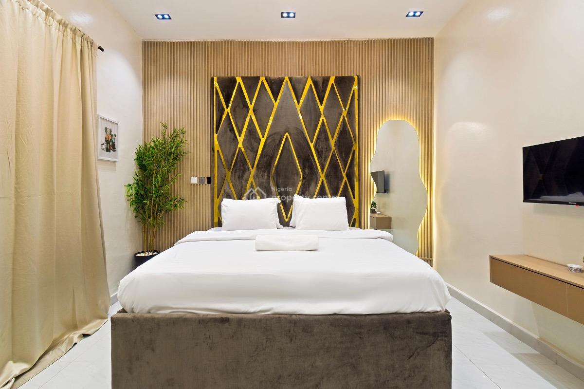 Luxury 1 Bedroom Apartment with Swimming Pool, Gym and Ps5 on Request, Ikate, Lekki, Lagos, Flat / Apartment Short Let